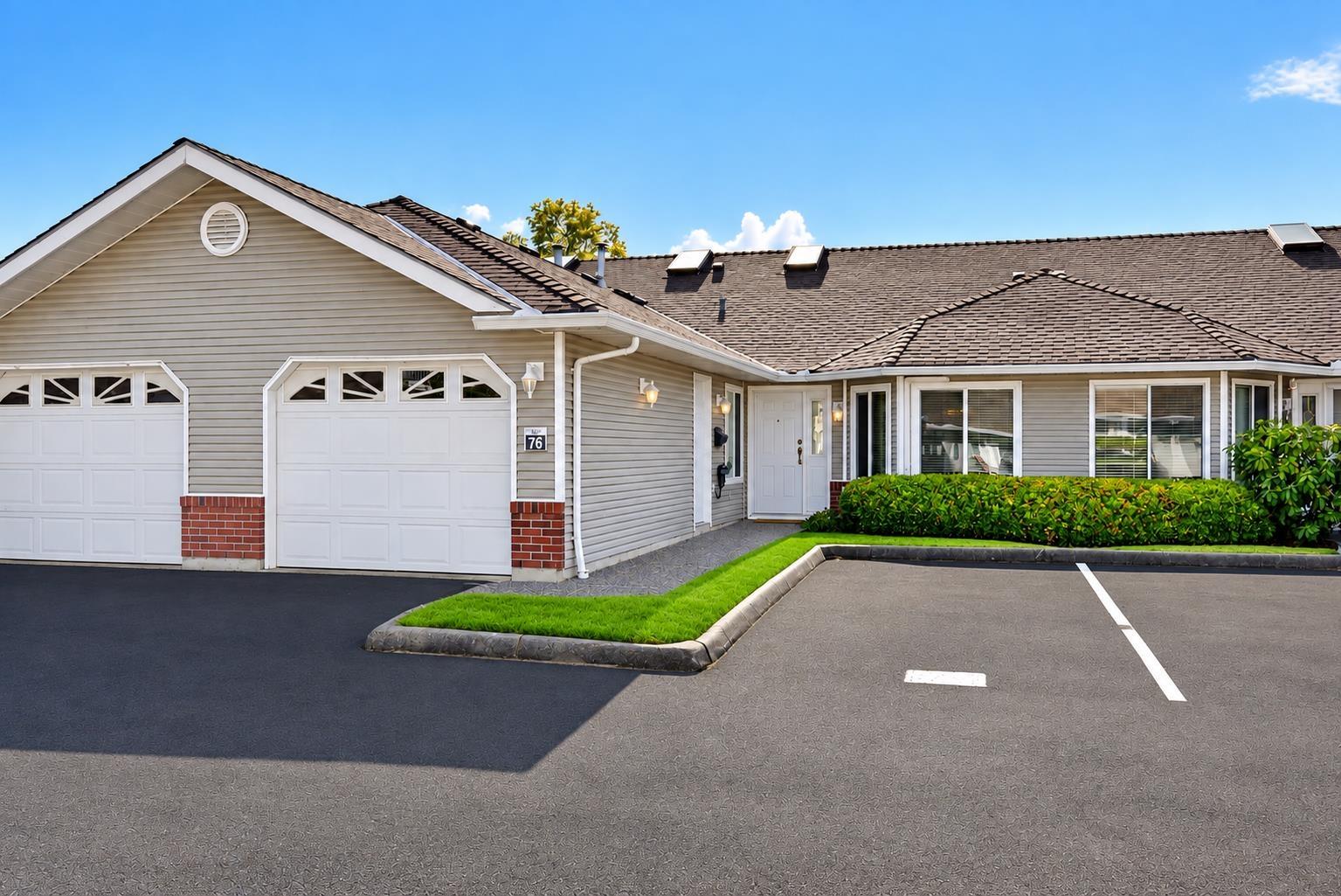MLS® listing #30320837 for sale located at 76 1973 WINFIELD DRIVE