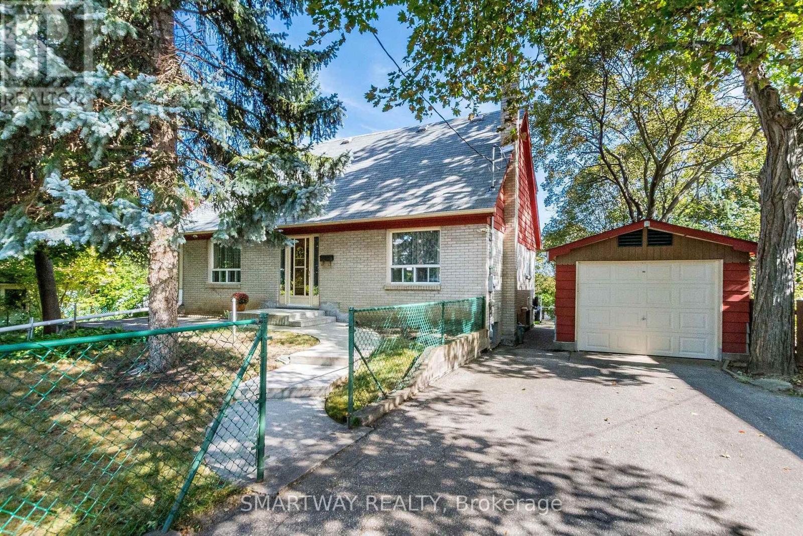 MLS® listing #30321765 for sale located at 66 ISABELLA STREET