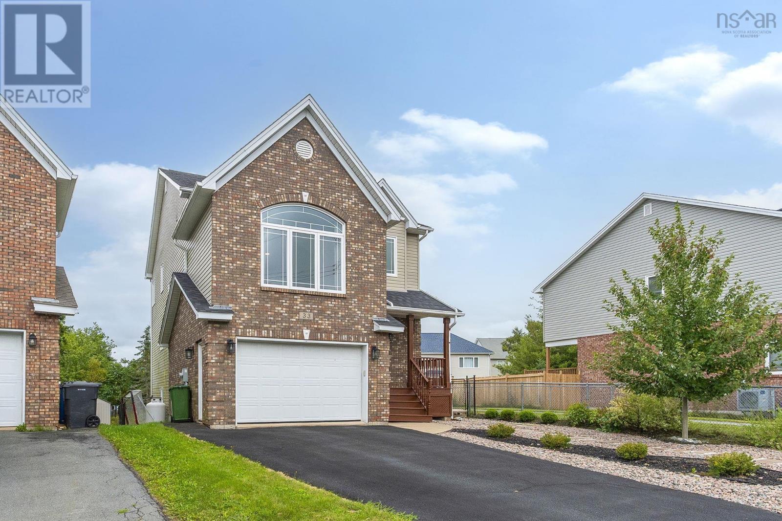 MLS® listing #30321967 for sale located at 33 Haystead Ridge