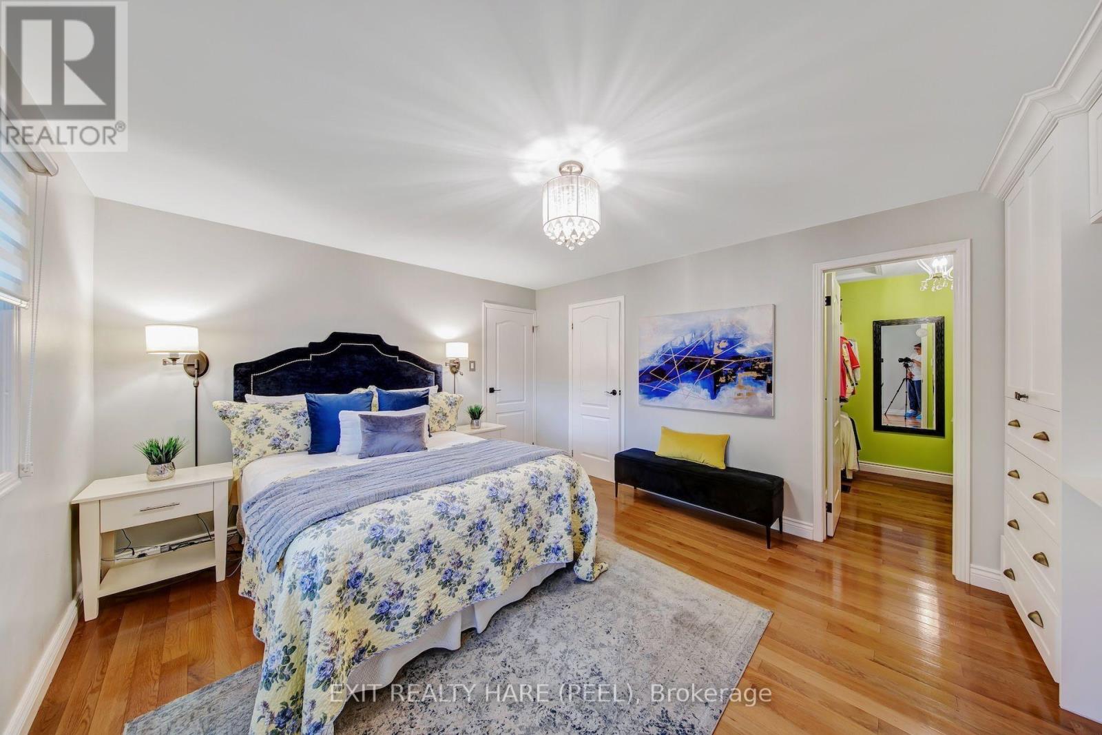 MLS® listing #30322395 for sale located at 48 NANPORT STREET