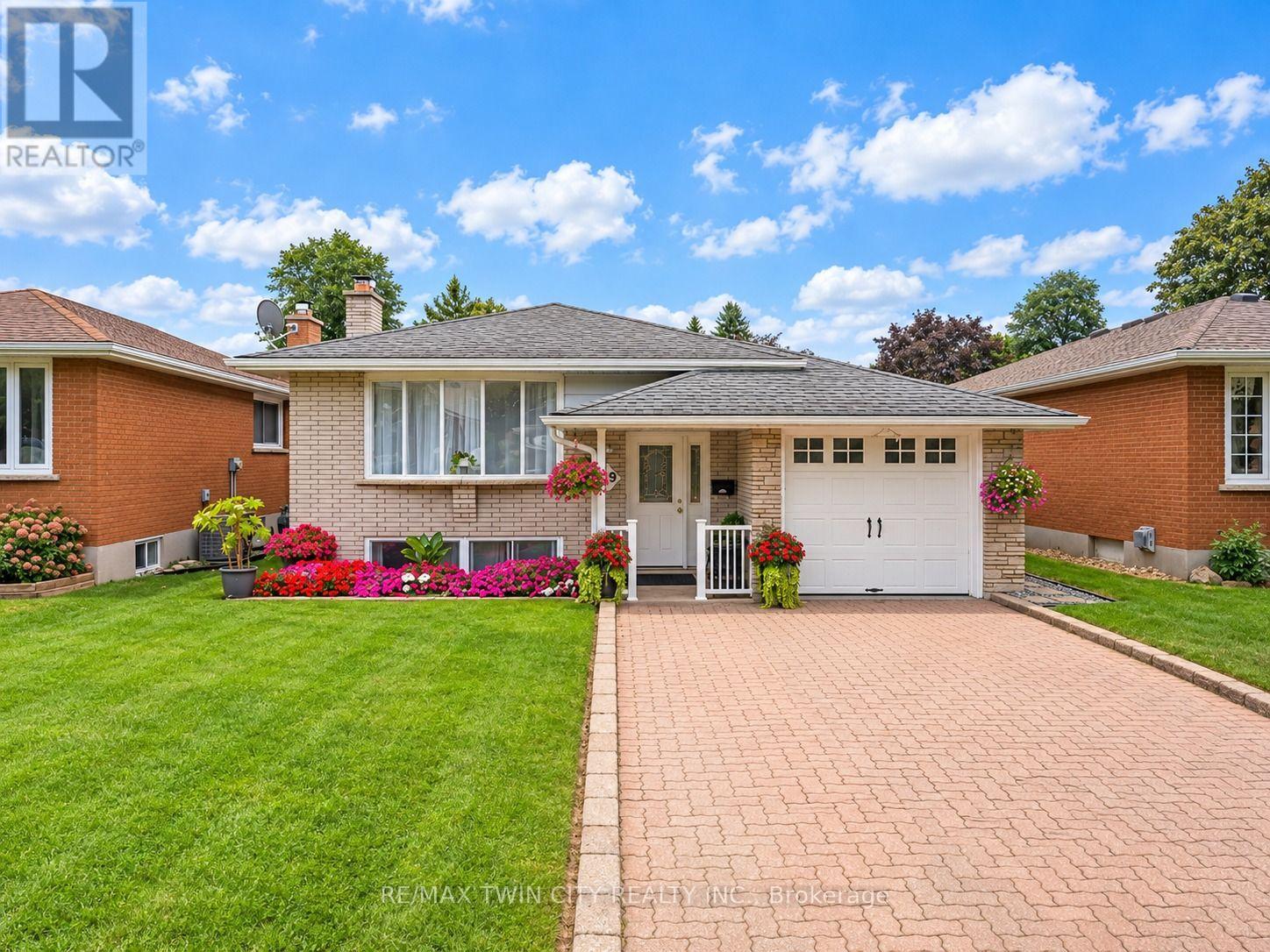 MLS® listing #30322794 for sale located at 49 CARNABY CRESCENT