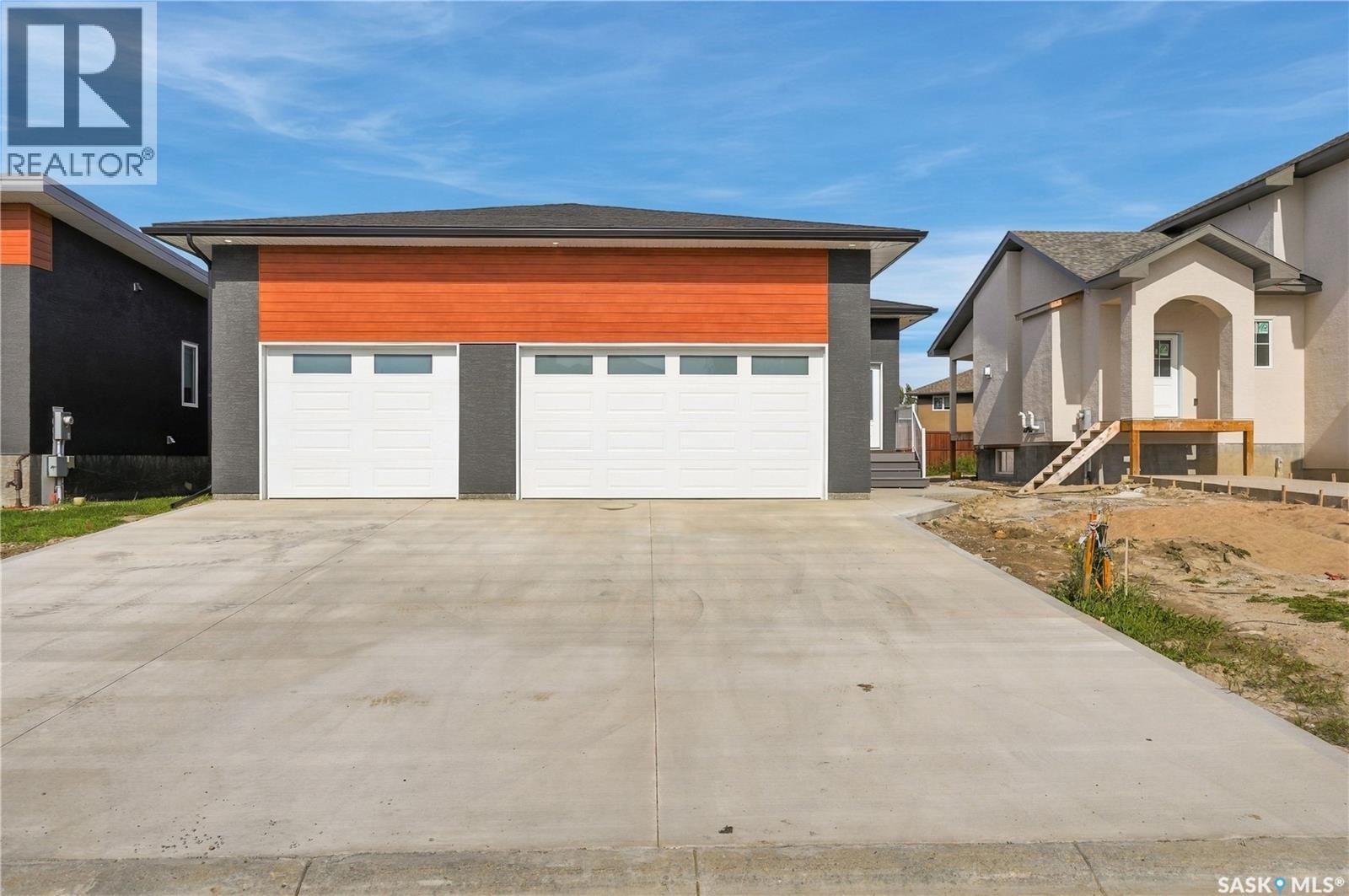 MLS® listing #30323735 for sale located at 522 Assiniboia STREET