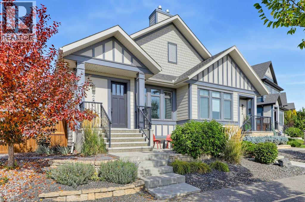 MLS® listing #30324240 for sale located at 28 Mahogany Gardens SE