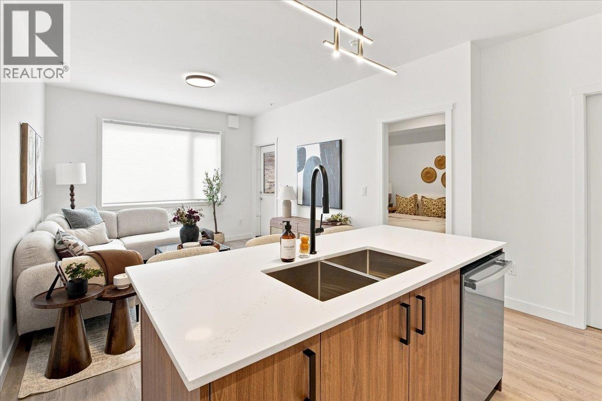 MLS® listing #30324862 for sale located at 1655 Aberdeen Drive Unit# 206