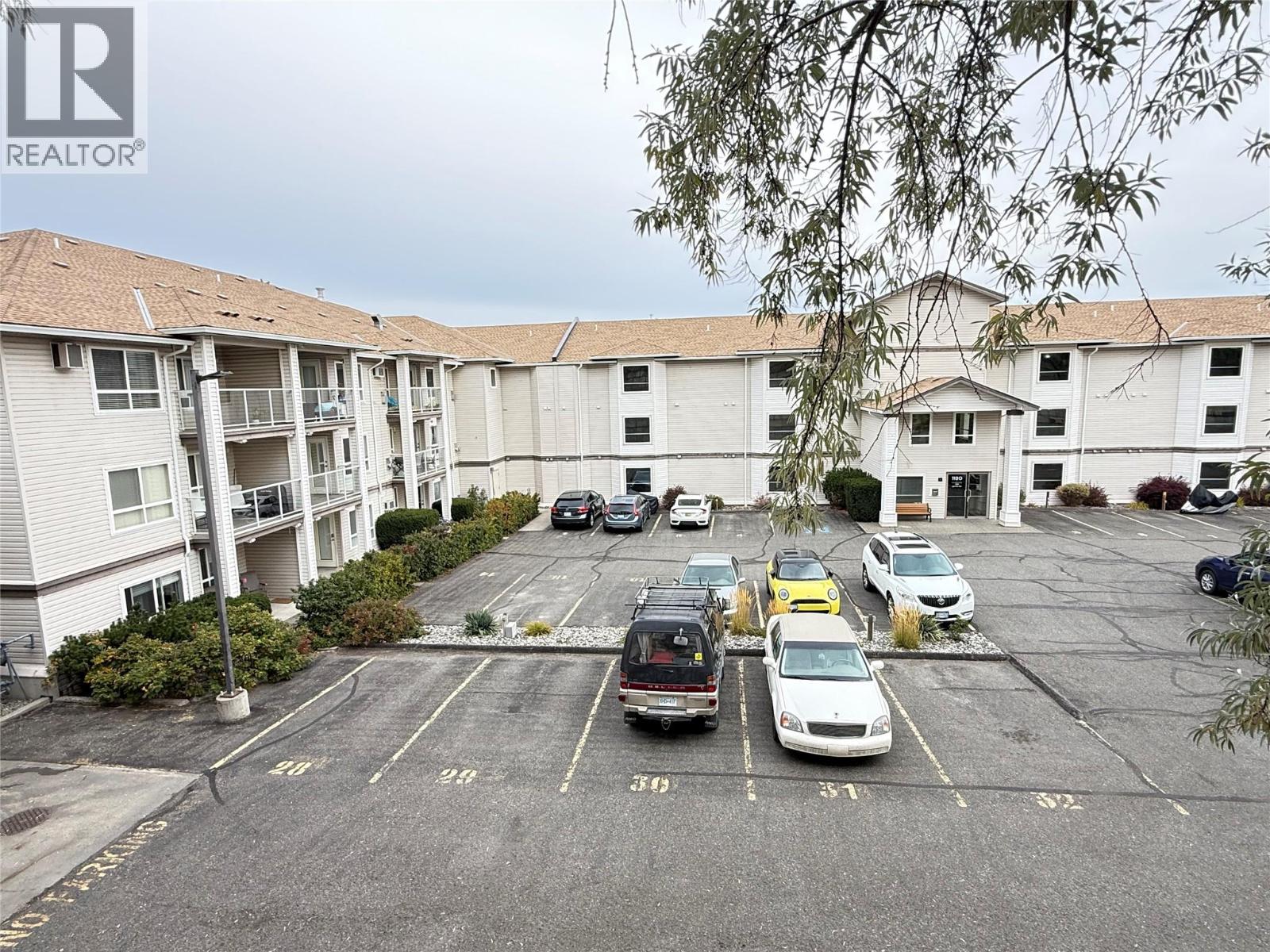 MLS® listing #30325313 for sale located at 1120 Hugh Allan Drive Unit# 314