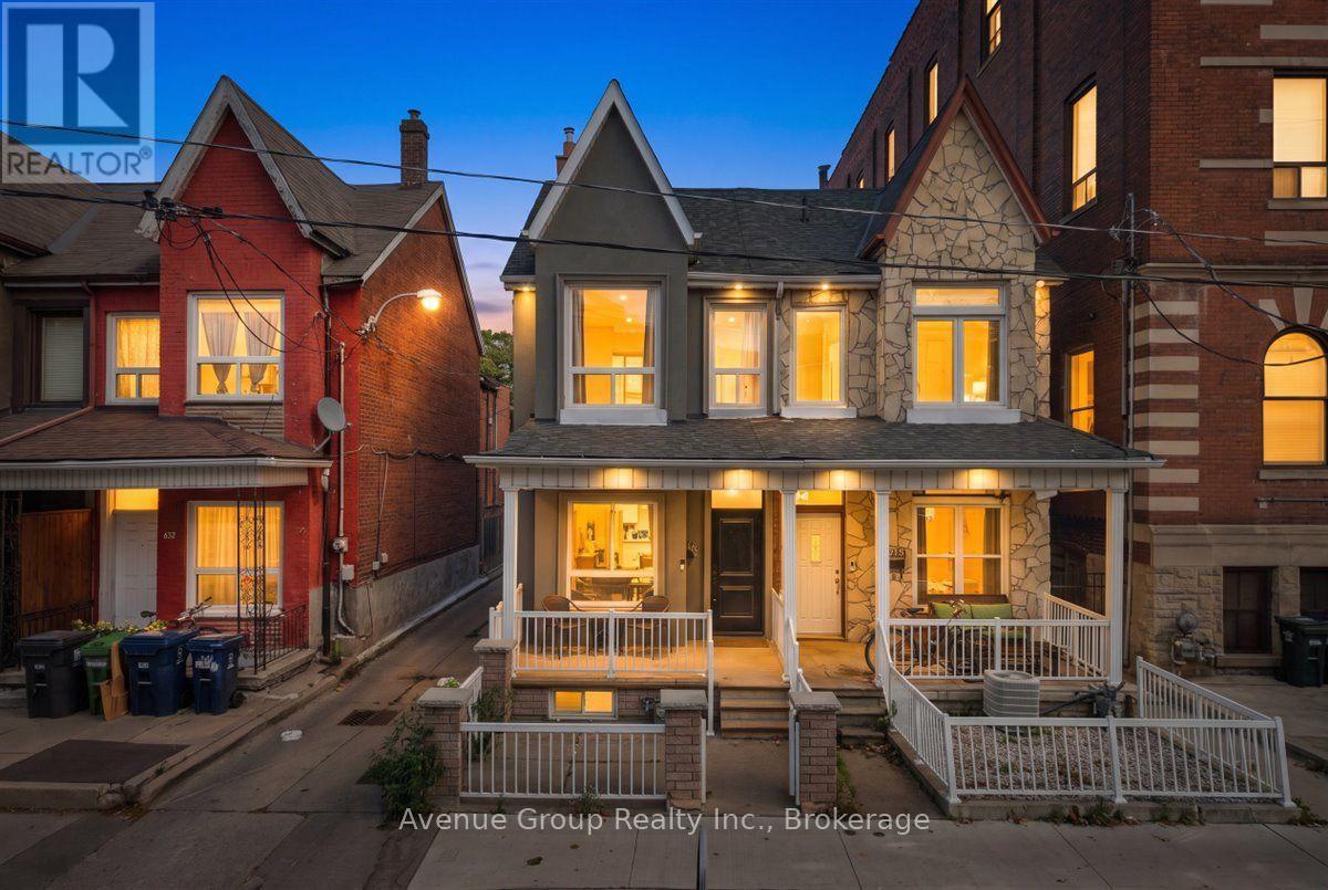 MLS® listing #30326428 for sale located at 811 DOVERCOURT ROAD