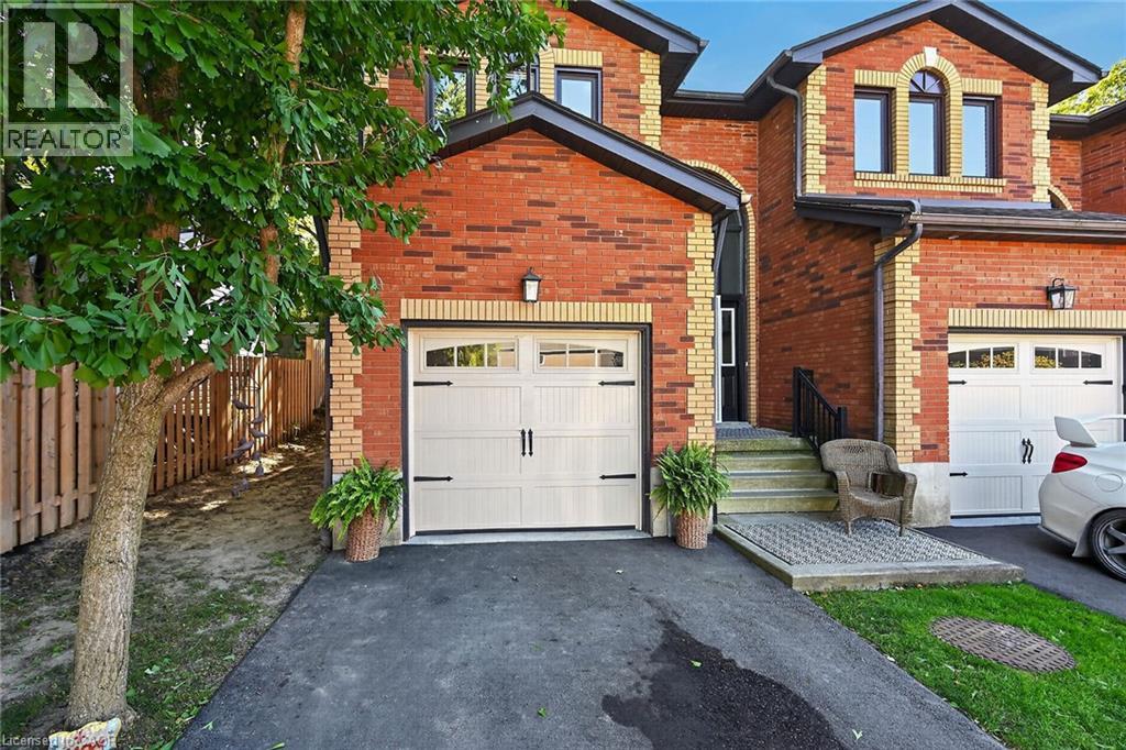 MLS® listing #30326917 for sale located at 54 ARGYLE Street S Unit# 1