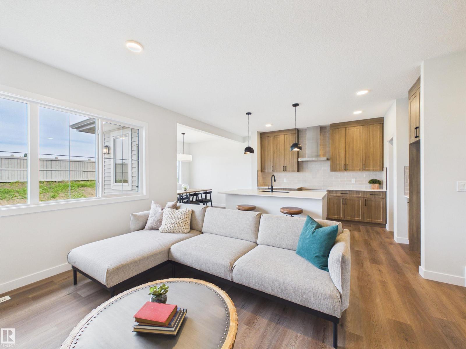 MLS® listing #30326936 for sale located at 159 CALEDON CR