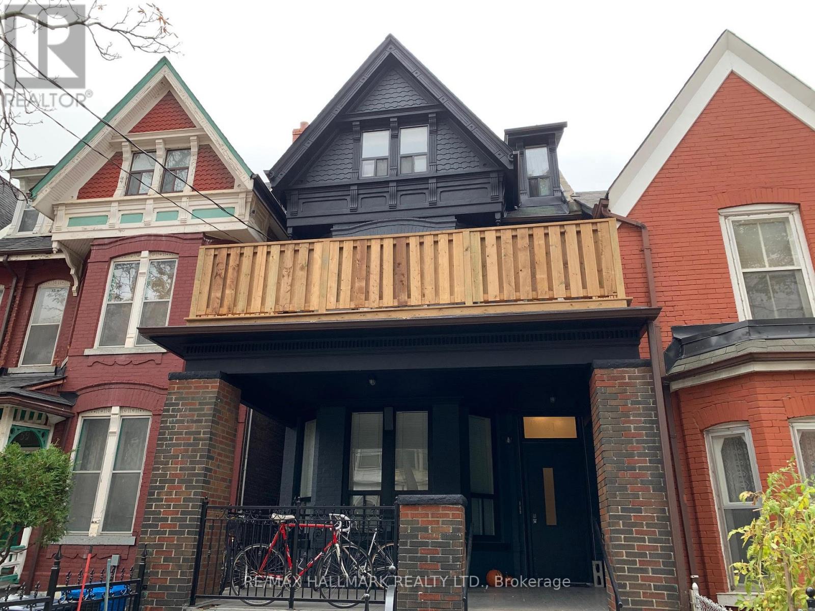 MLS® listing #30327092 for sale located at #3 - 61 CECIL STREET