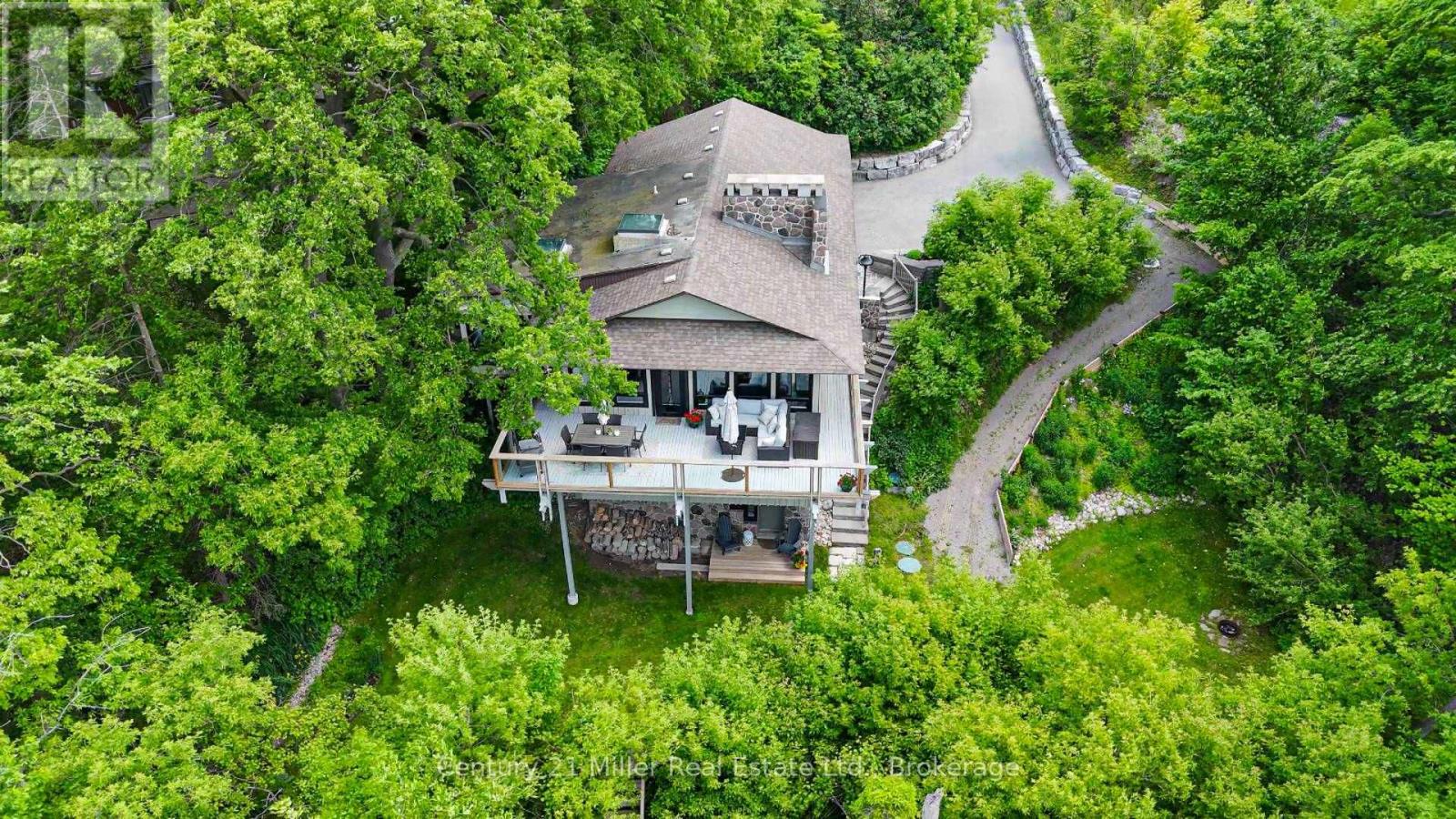 MLS® listing #30328618 for sale located at 50 GREENSVIEW DRIVE