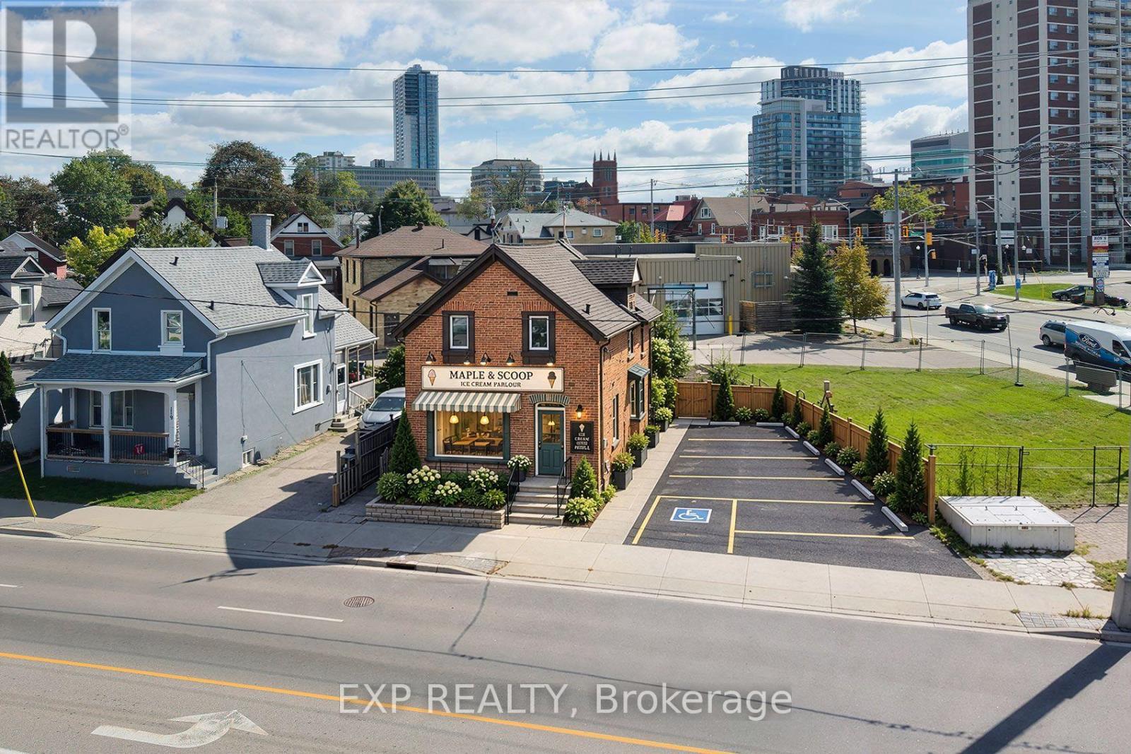 MLS® listing #30329299 for sale located at 115 VICTORIA STREET N