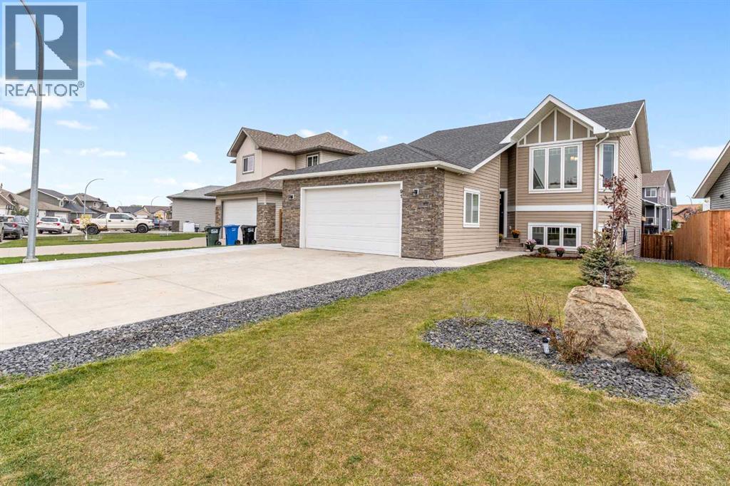 MLS® listing #30331632 for sale located at 91 Valarosa Drive