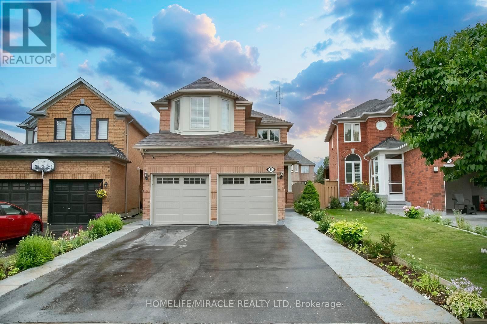 MLS® listing #30331645 for sale located at 81 NARROW VALLEY CRESCENT