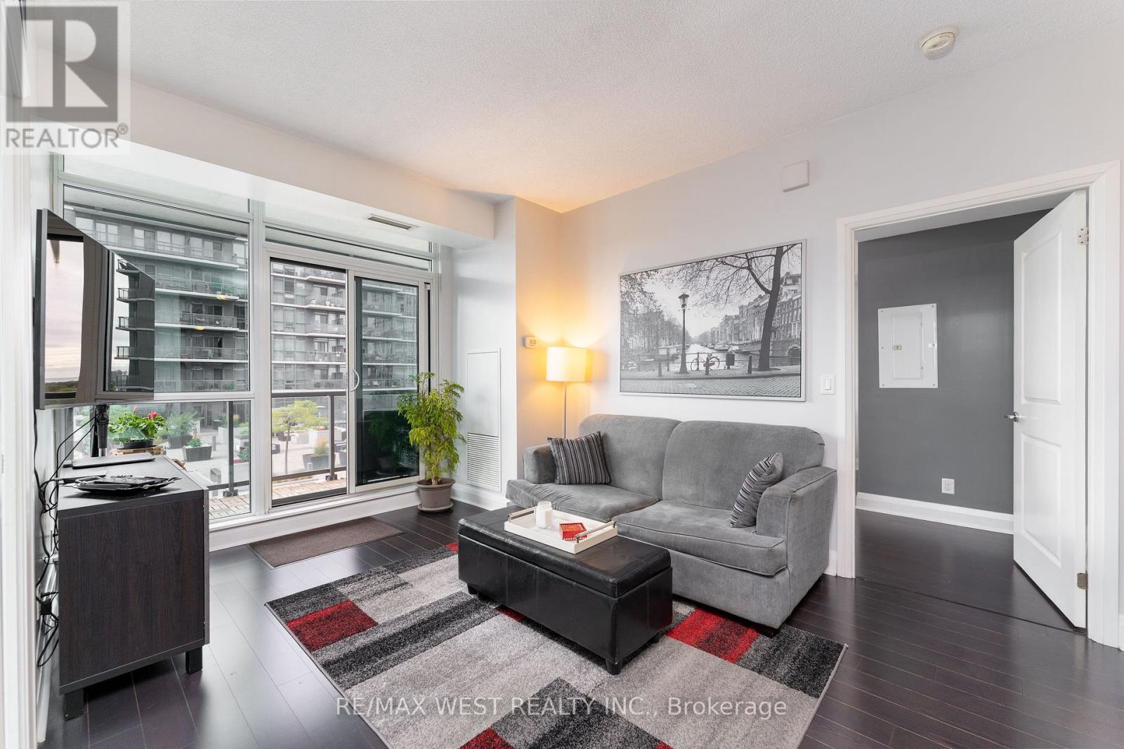 MLS® listing #30331734 for sale located at 710 - 1185 THE QUEENSWAY