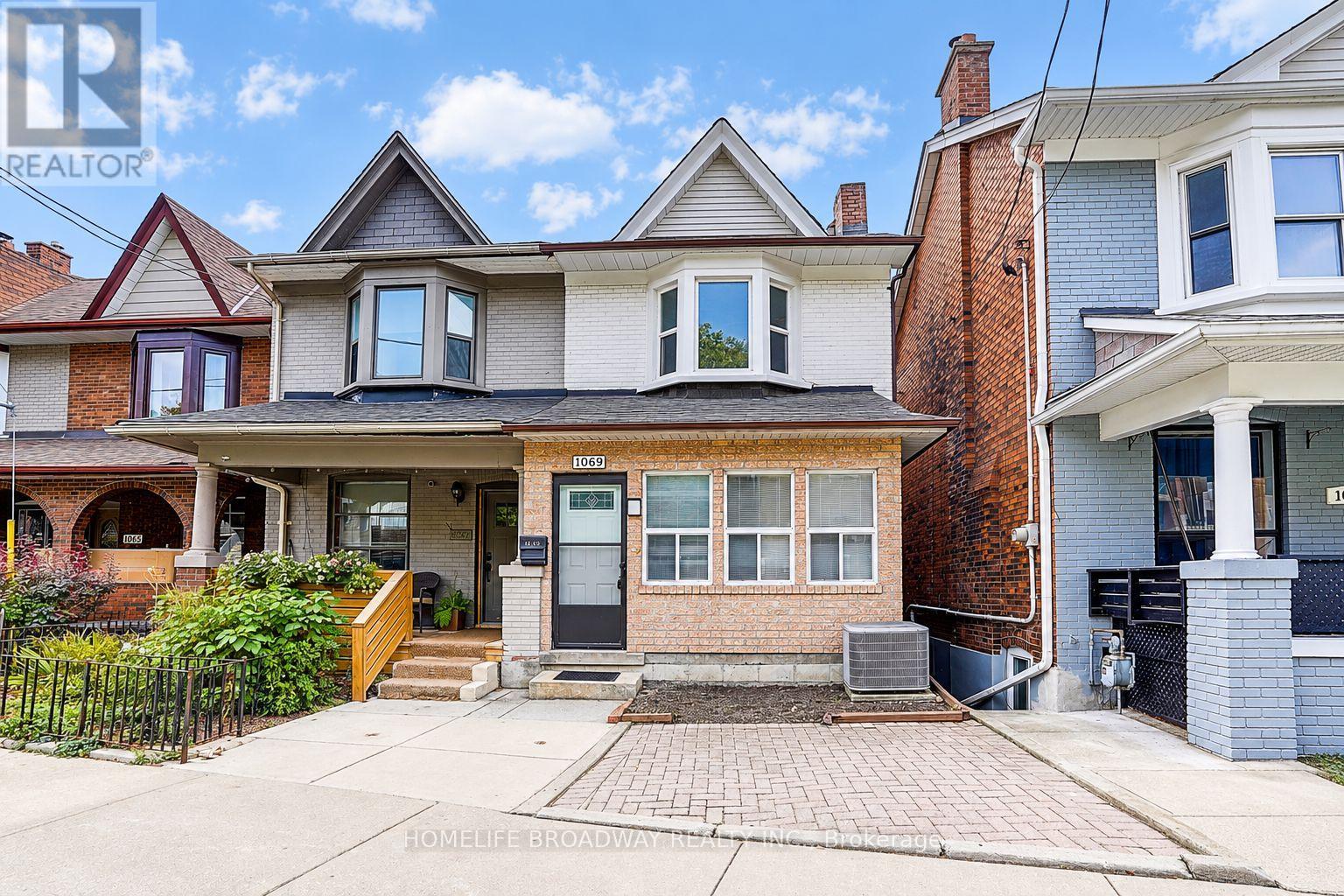 MLS® listing #30332396 for sale located at 1069 DAVENPORT ROAD