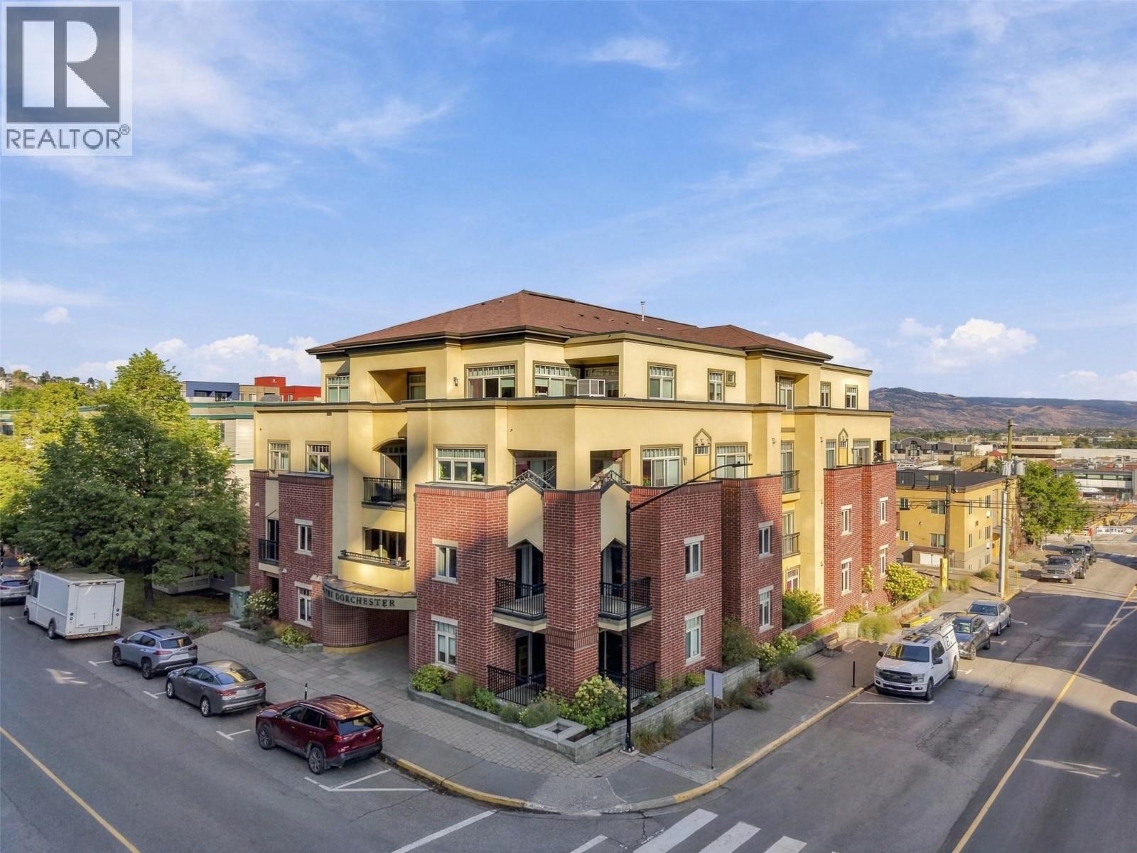 MLS® listing #30337803 for sale located at 370 BATTLE Street Unit# 103