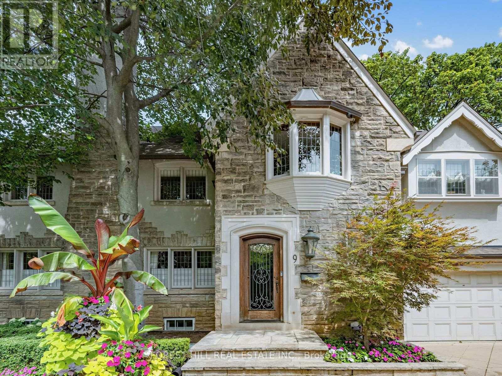 MLS® listing #30339476 for sale located at 9 ORMSBY CRESCENT