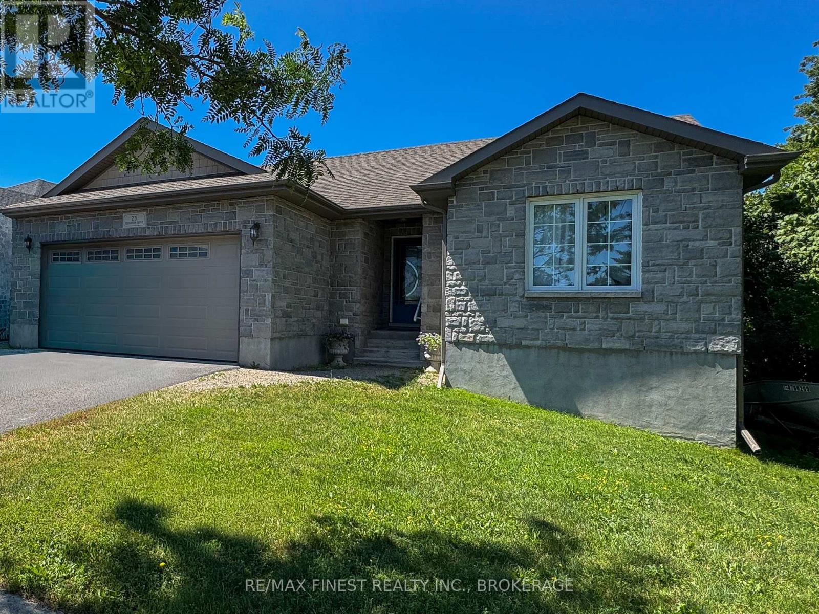 MLS® listing #30339662 for sale located at 23 CREIGHTON DRIVE