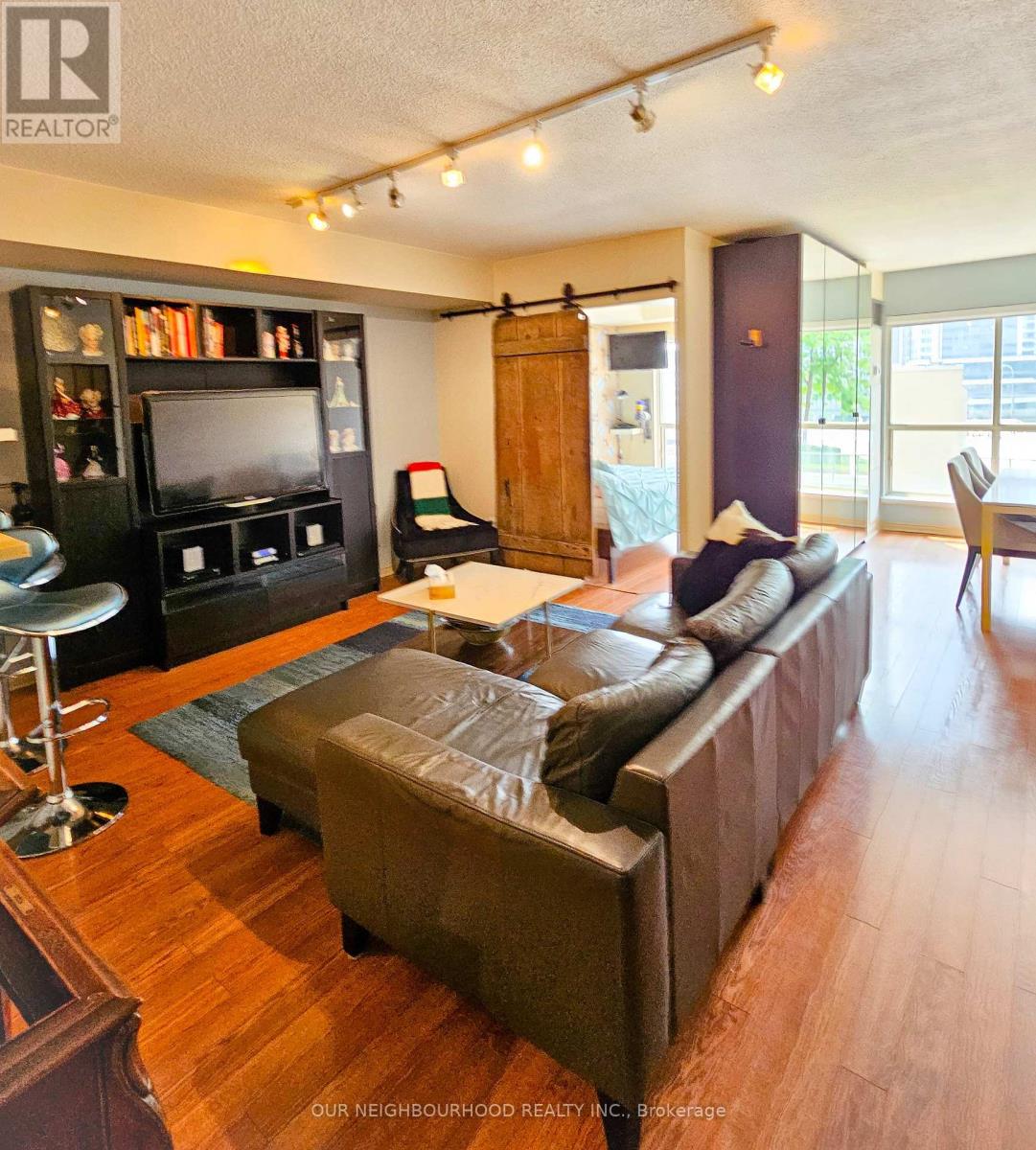 MLS® listing #30339799 for sale located at 601 - 25 THE ESPLANADE