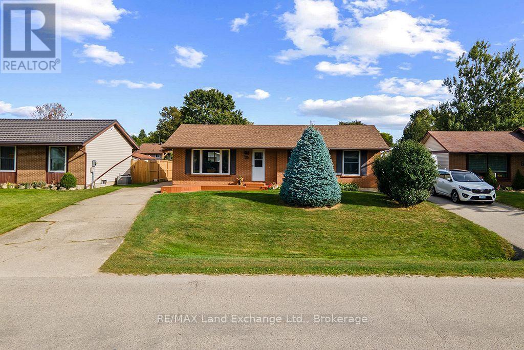 MLS® listing #30339845 for sale located at 477 RIDGE STREET
