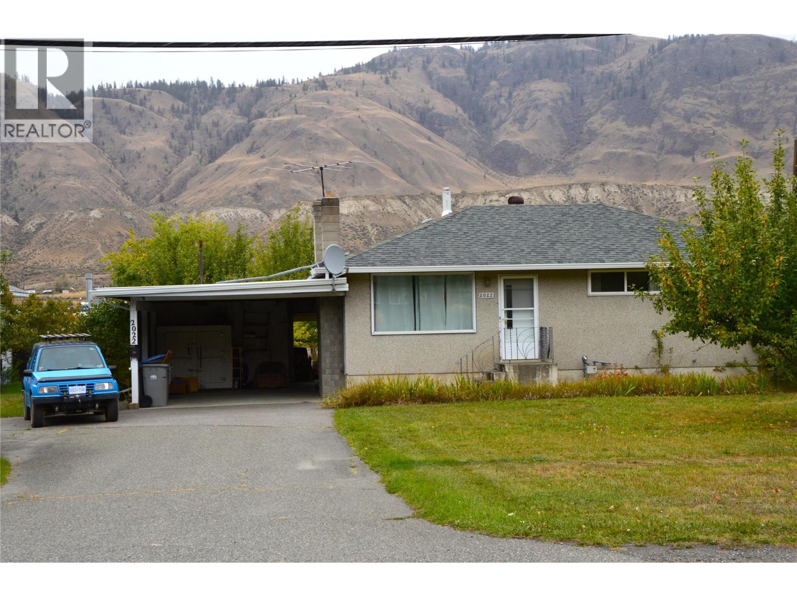 MLS® listing #30339959 for sale located at 2022 Glenwood Drive
