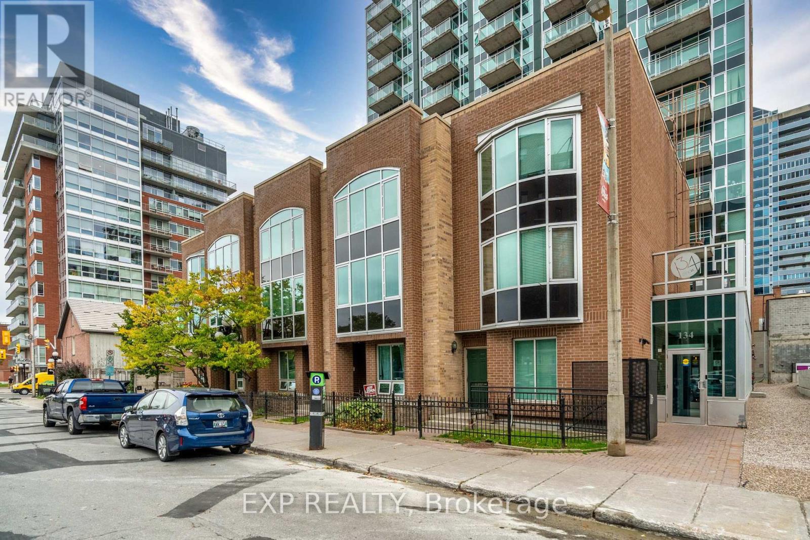 MLS® listing #30340099 for sale located at 502 - 134 YORK STREET