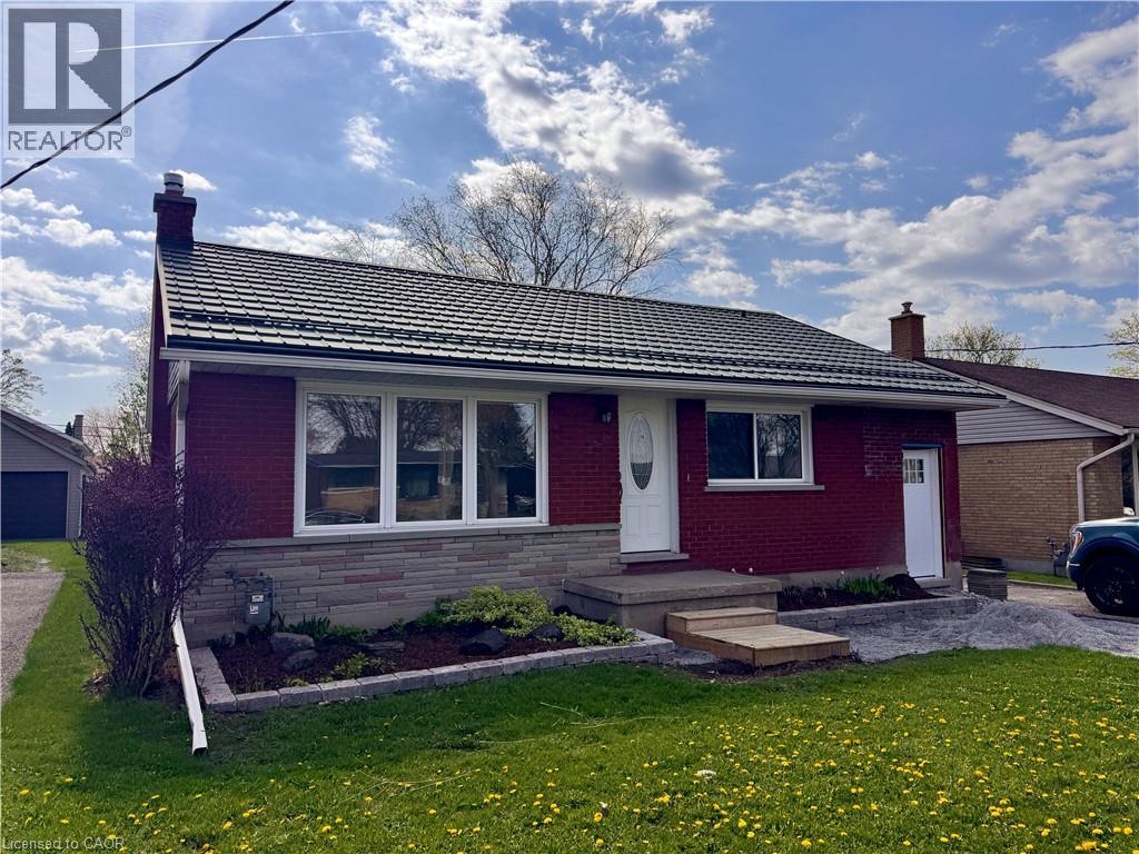 MLS® listing #30341428 for sale located at 185 FRANKLIN Street S Unit# Lower
