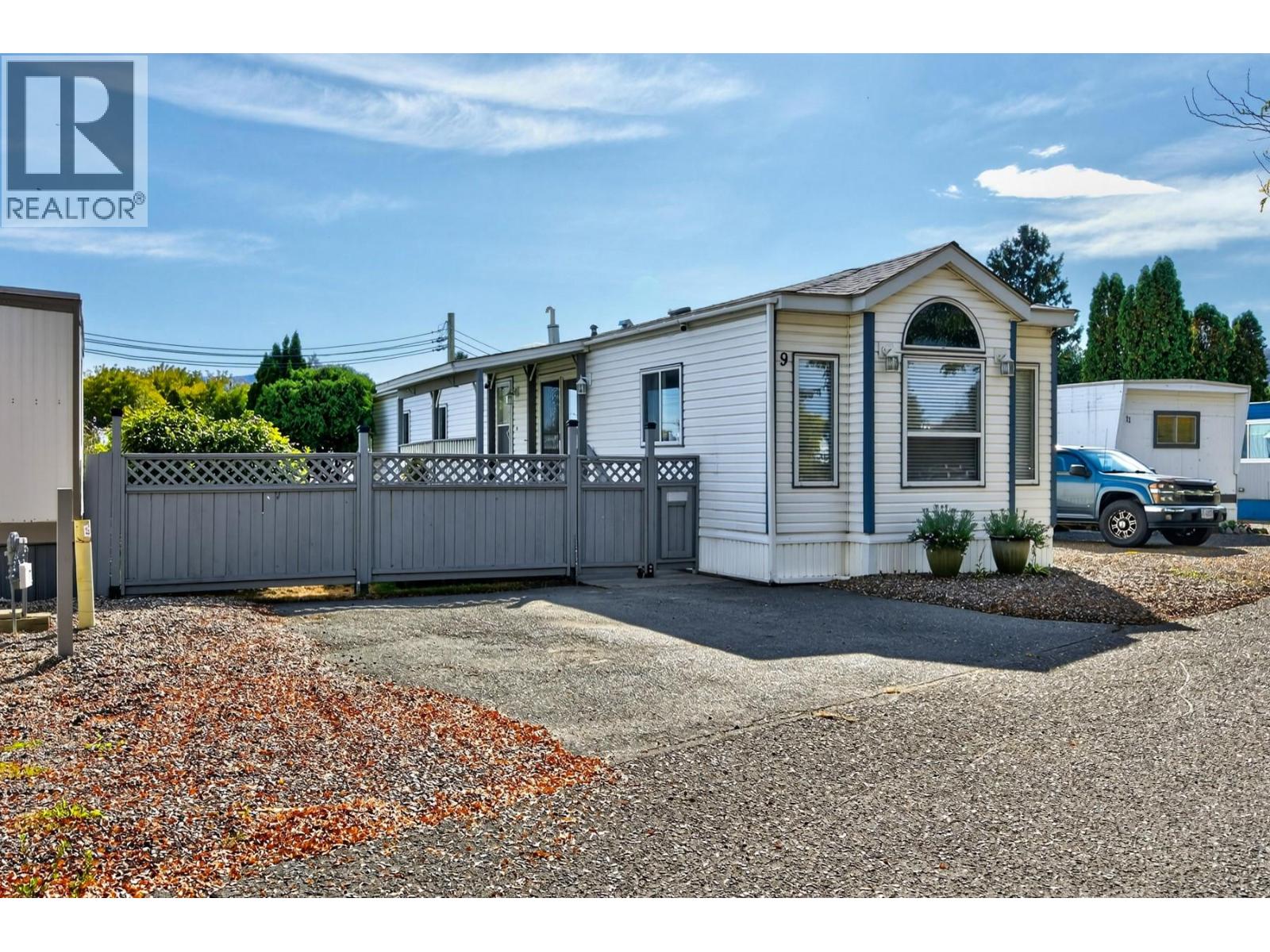 MLS® listing #30342609 for sale located at 9 Van Dyke Street Unit# 9V
