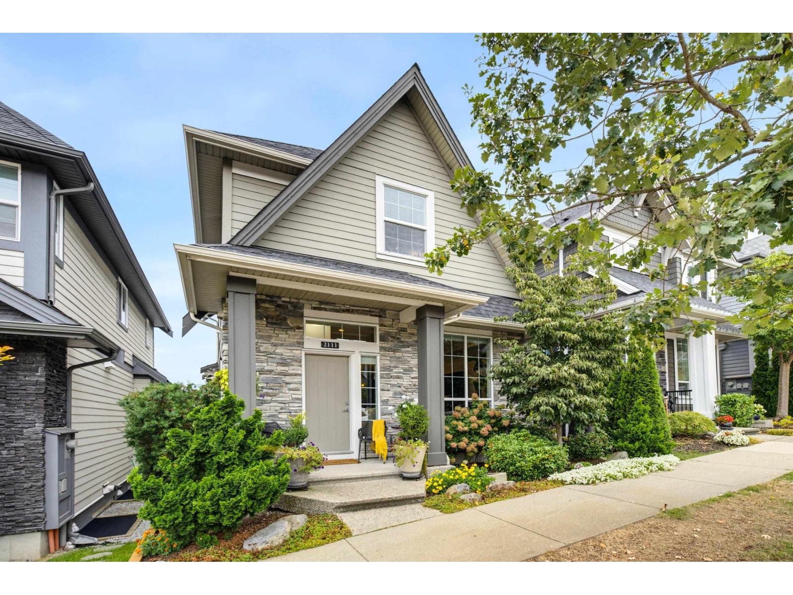 MLS® listing #30342627 for sale located at 2111 165B STREET