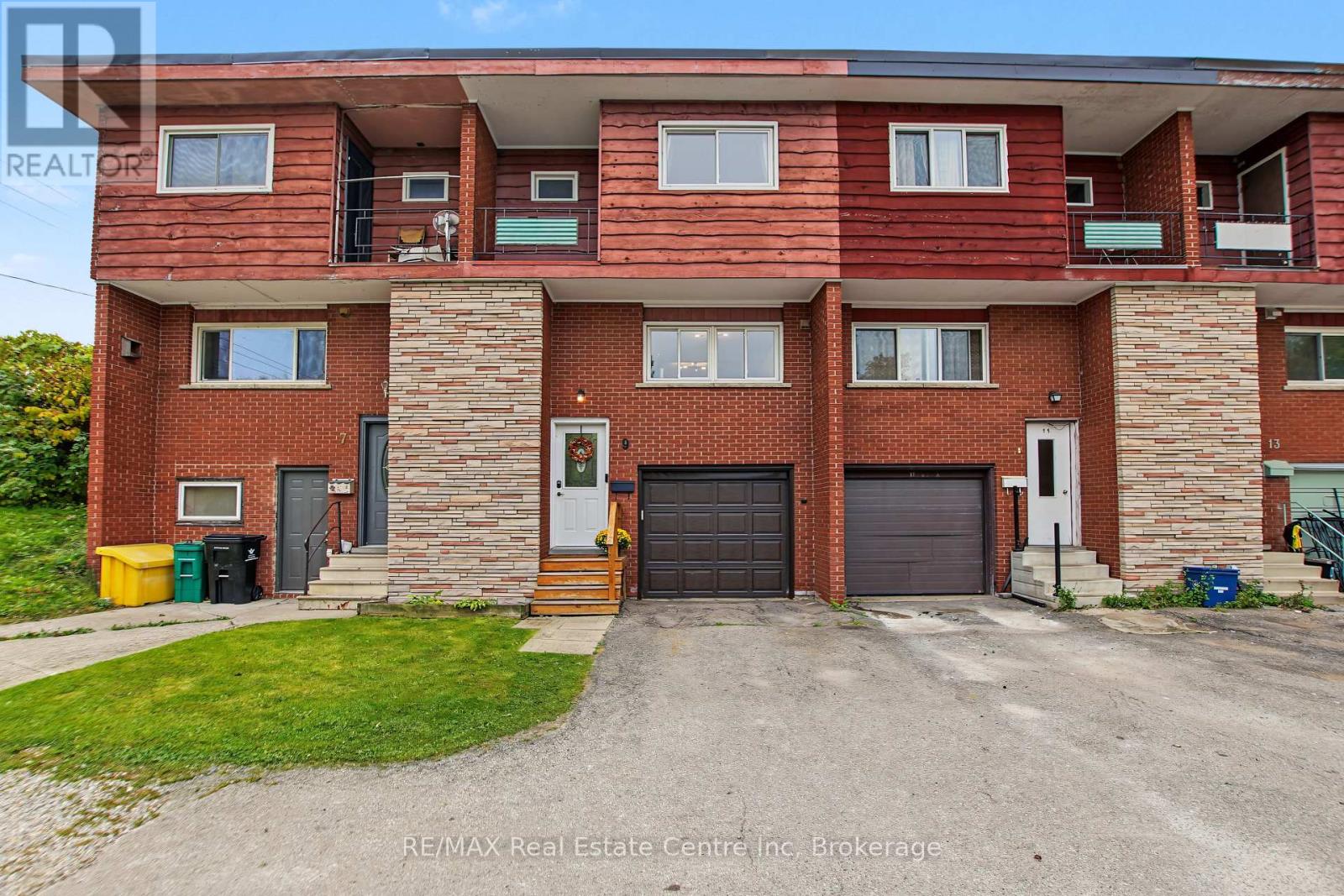 MLS® listing #30343553 for sale located at 9 GREENBROOK DRIVE