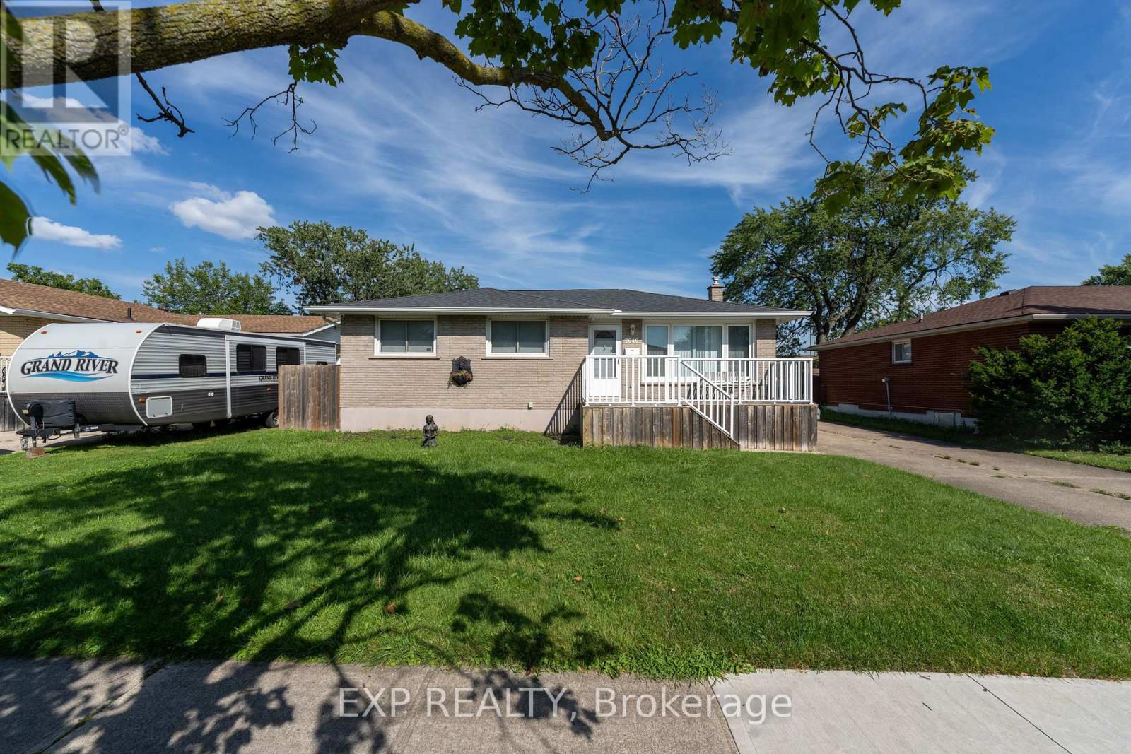 MLS® listing #30343835 for sale located at 7040 WARDEN AVENUE