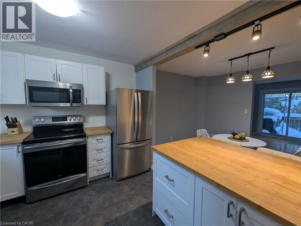 MLS® listing #30343859 for sale located at 1440 GARTH Street Unit# 32