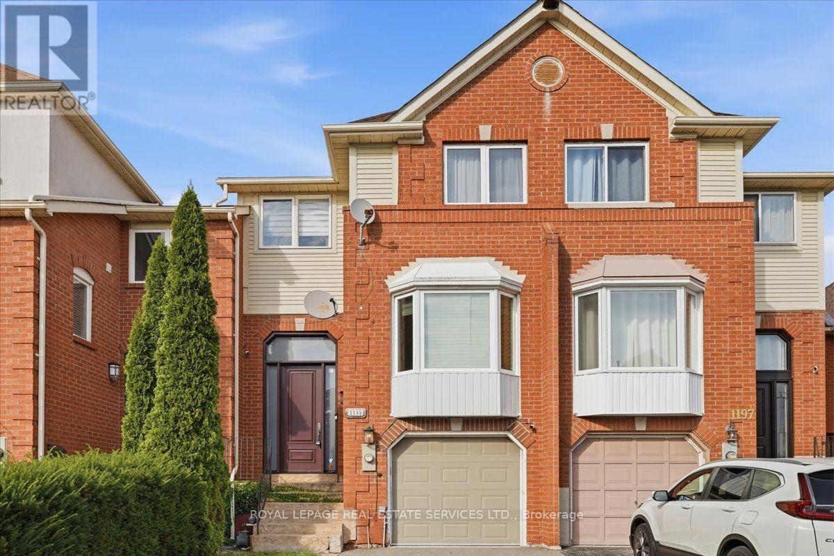 MLS® listing #30343954 for sale located at 1199 LEEWOOD DRIVE