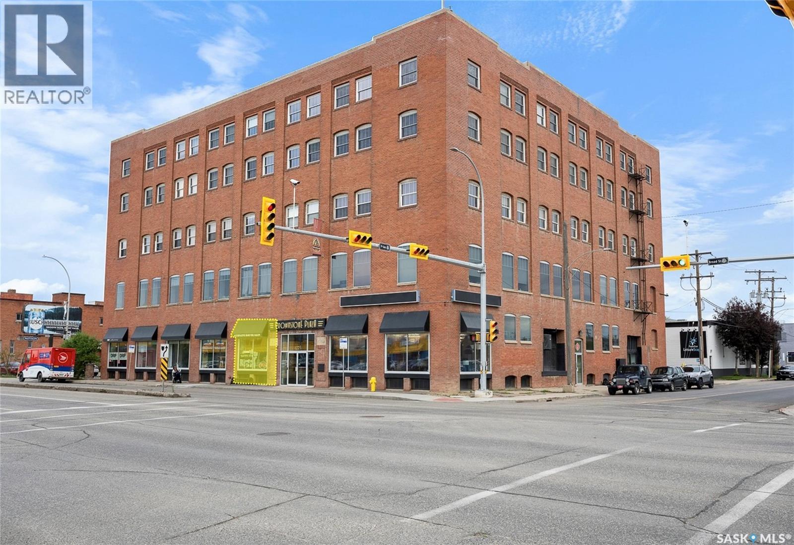 MLS® listing #30344130 for sale located at 104 1275 BROAD STREET