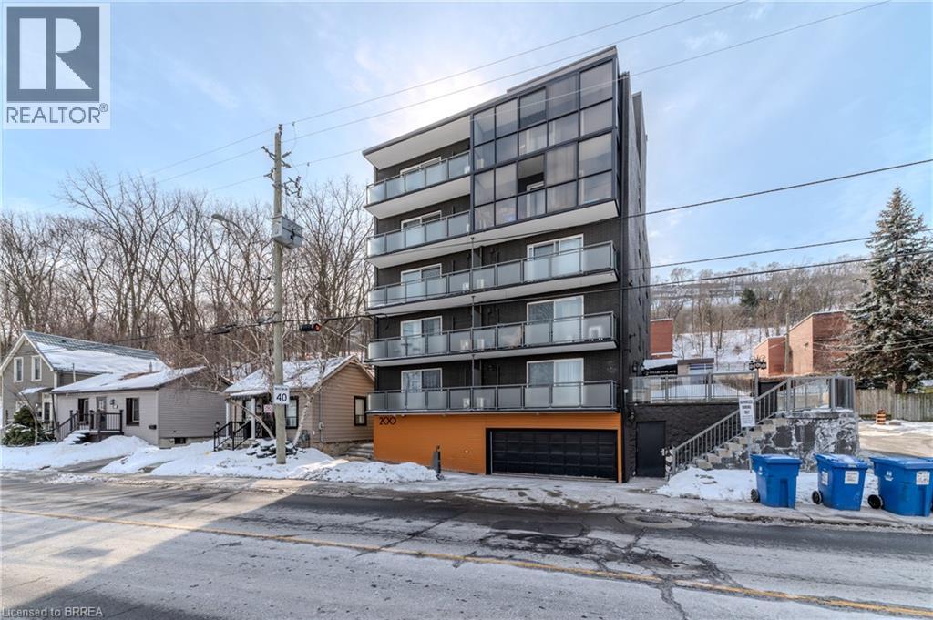MLS® listing #30344262 for sale located at 200 CHARLTON Avenue E Unit# 303