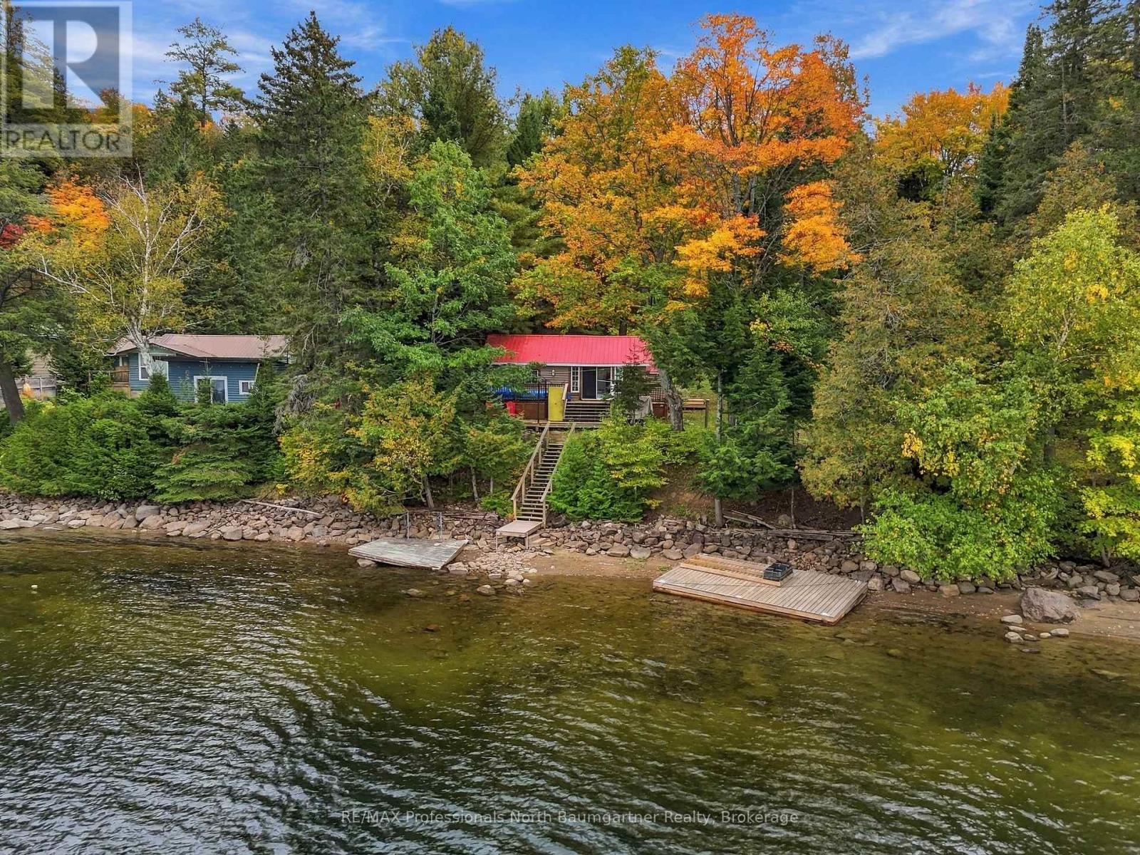 MLS® listing #30344370 for sale located at 1015 HONEYSUCKLE DRIVE
