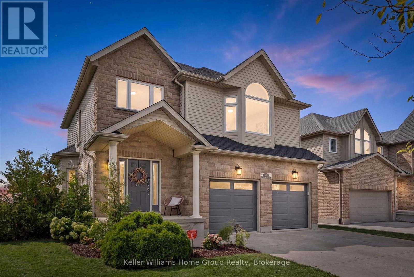 MLS® listing #30344719 for sale located at 4 HUNSBERGER DRIVE