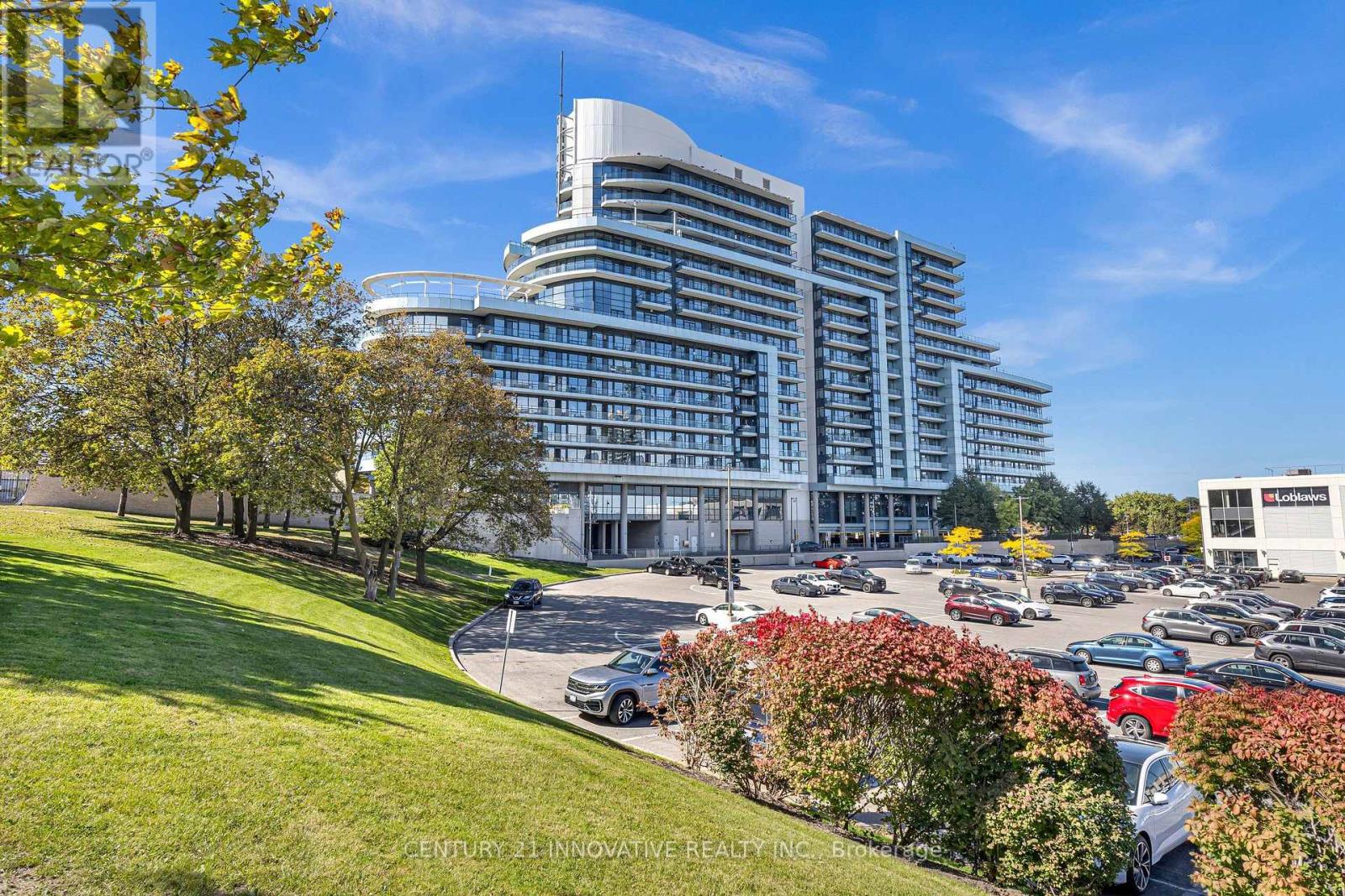 MLS® listing #30344729 for sale located at PH 1501 - 2885 BAYVIEW AVENUE