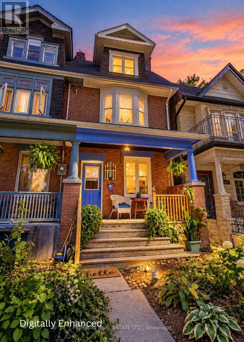 MLS® listing #30345884 for sale located at 257 BARTLETT AVENUE