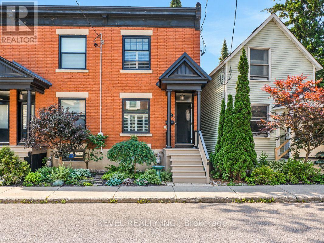 MLS® listing #30346023 for sale located at 46 NEWTON STREET