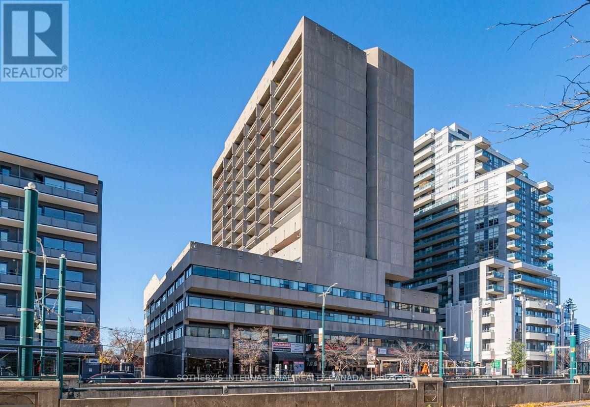 MLS® listing #30347257 for sale located at 1004 - 720 SPADINA AVENUE