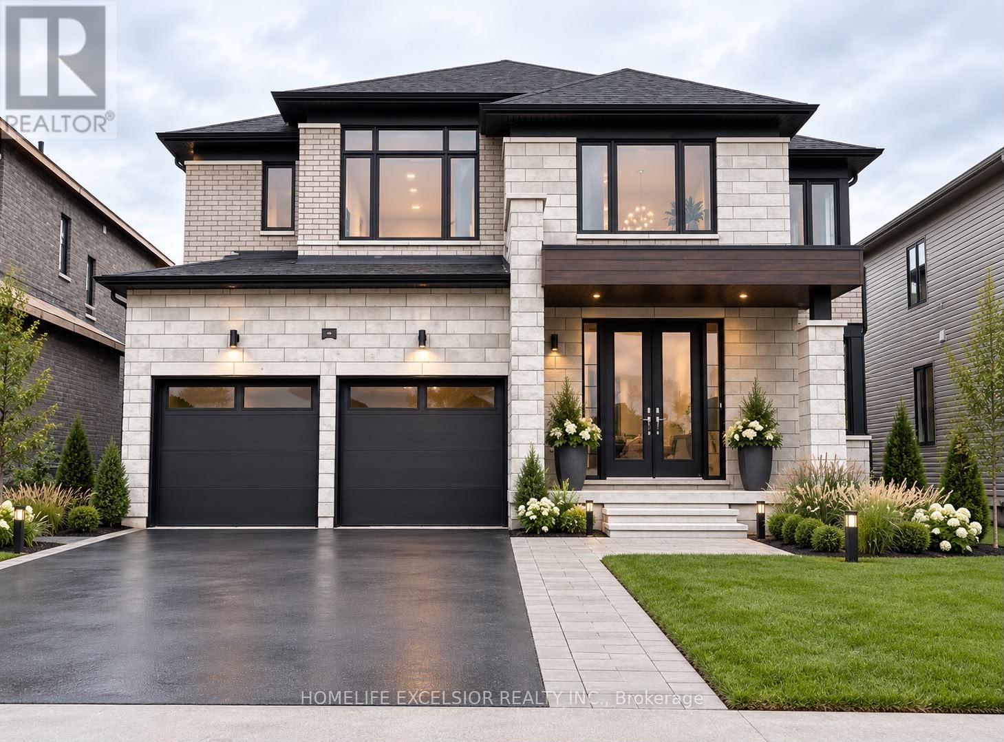 MLS® listing #30347723 for sale located at 16 ROSANNE CIRC