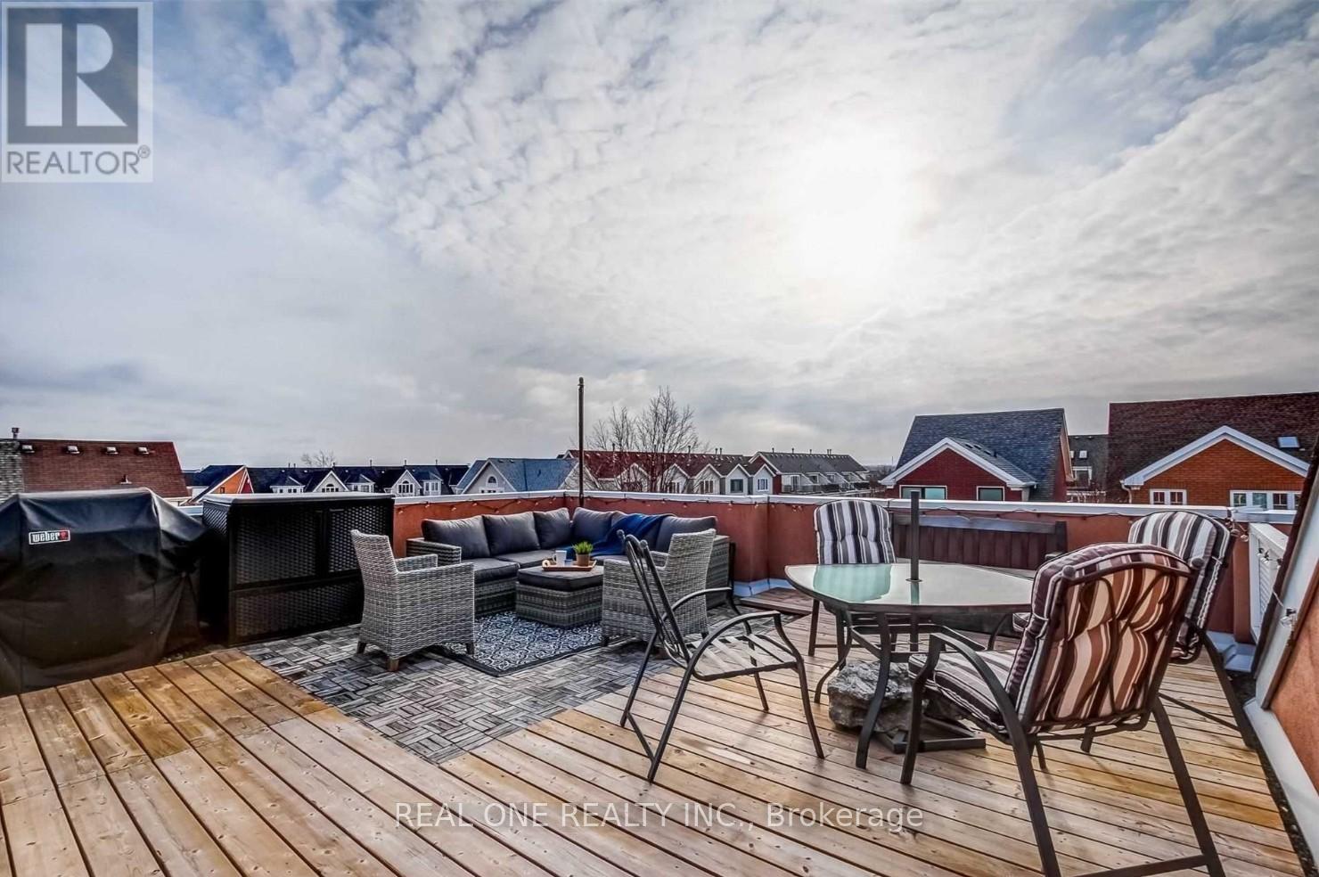MLS® listing #30347728 for sale located at D - 2400 MUNN'S AVENUE