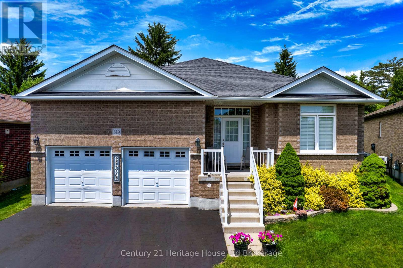 MLS® listing #30347778 for sale located at 619 FOX HOLLOW COURT