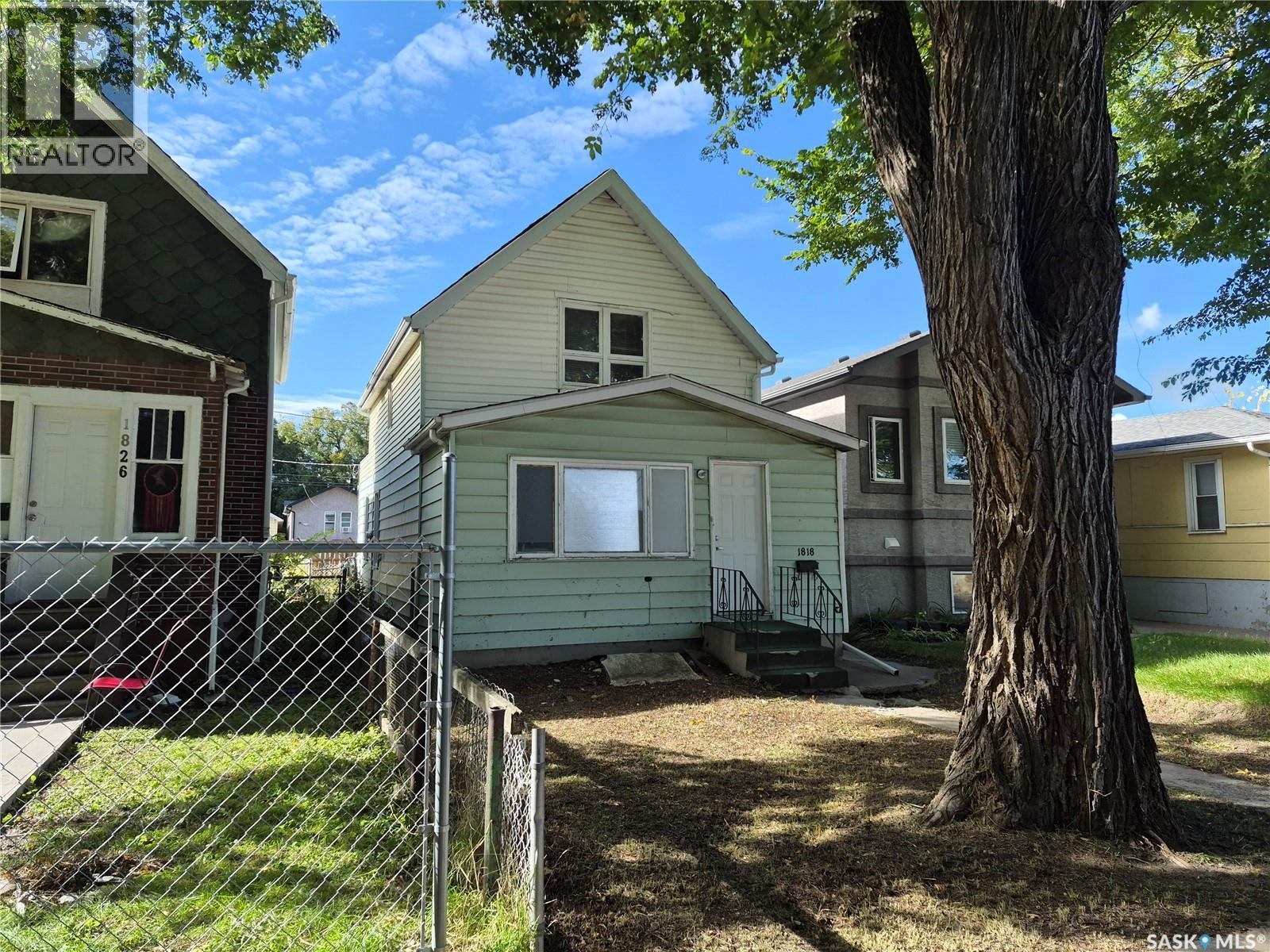 MLS® listing #30347920 for sale located at 1818 Ottawa STREET