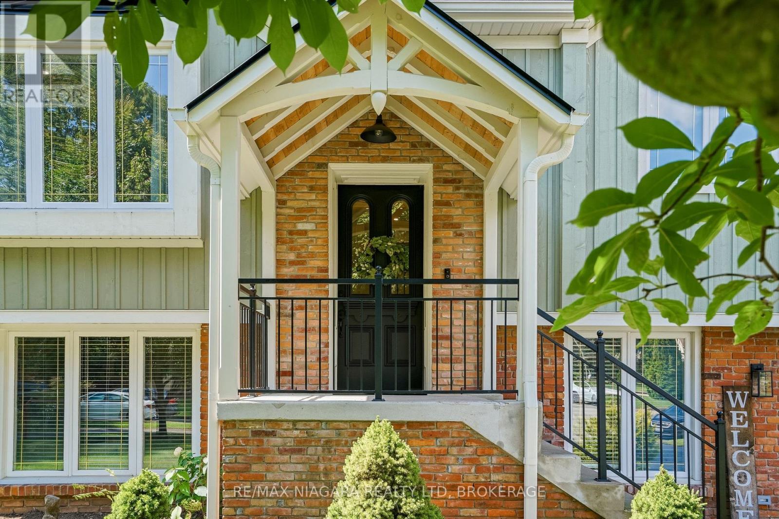 MLS® listing #30348480 for sale located at 25 BERKHOUT TERRACE