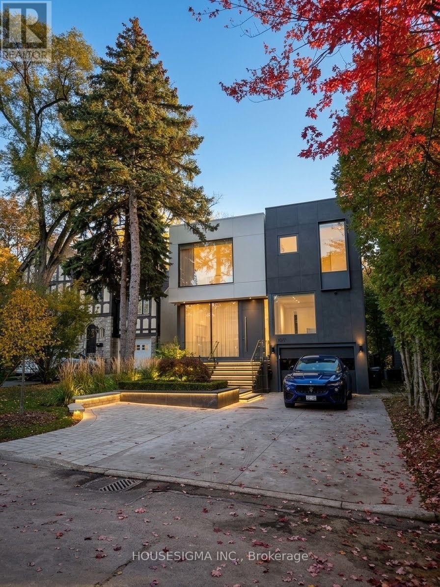MLS® listing #30348841 for sale located at 307 RICHVIEW AVENUE