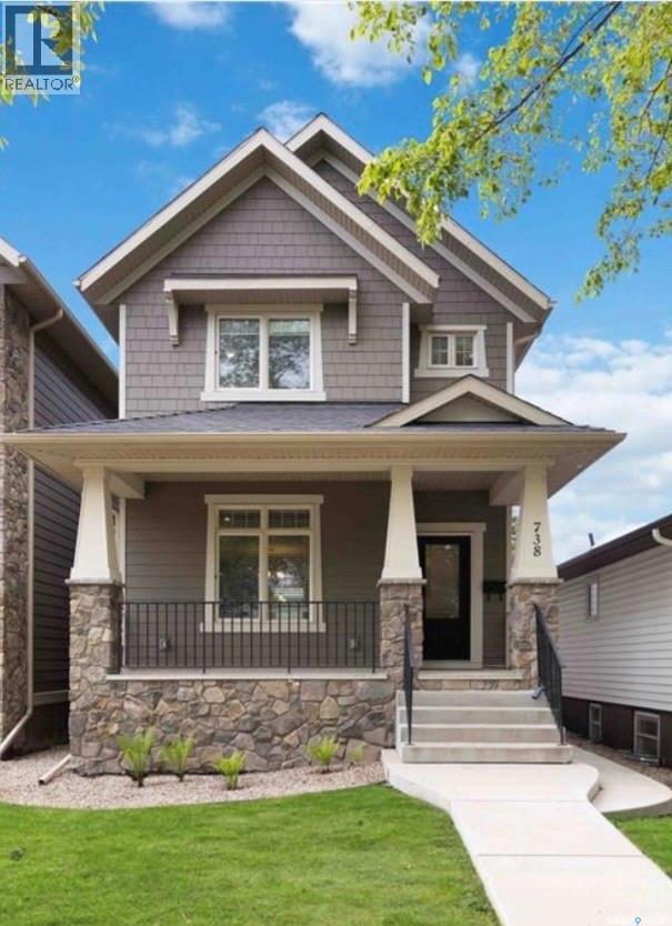 MLS® listing #30349285 for sale located at 738 4th STREET E