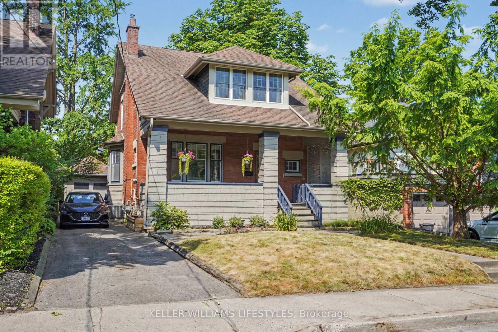 MLS® listing #30349945 for sale located at 31 GERRARD STREET