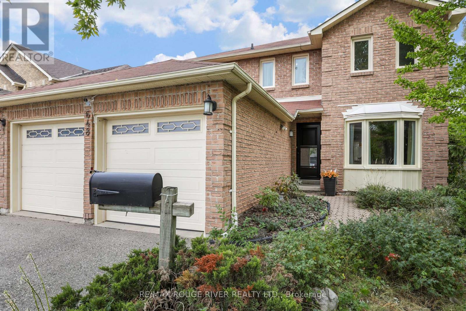 MLS® listing #30350079 for sale located at 648 COGNAC CRESCENT